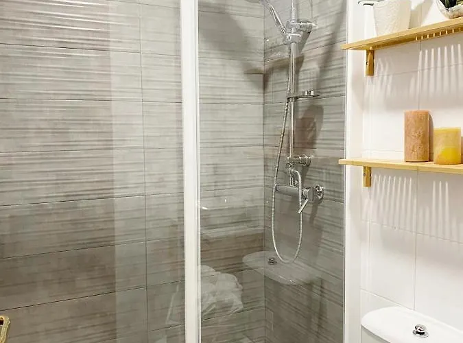 아파트 Pisitos De 2 *